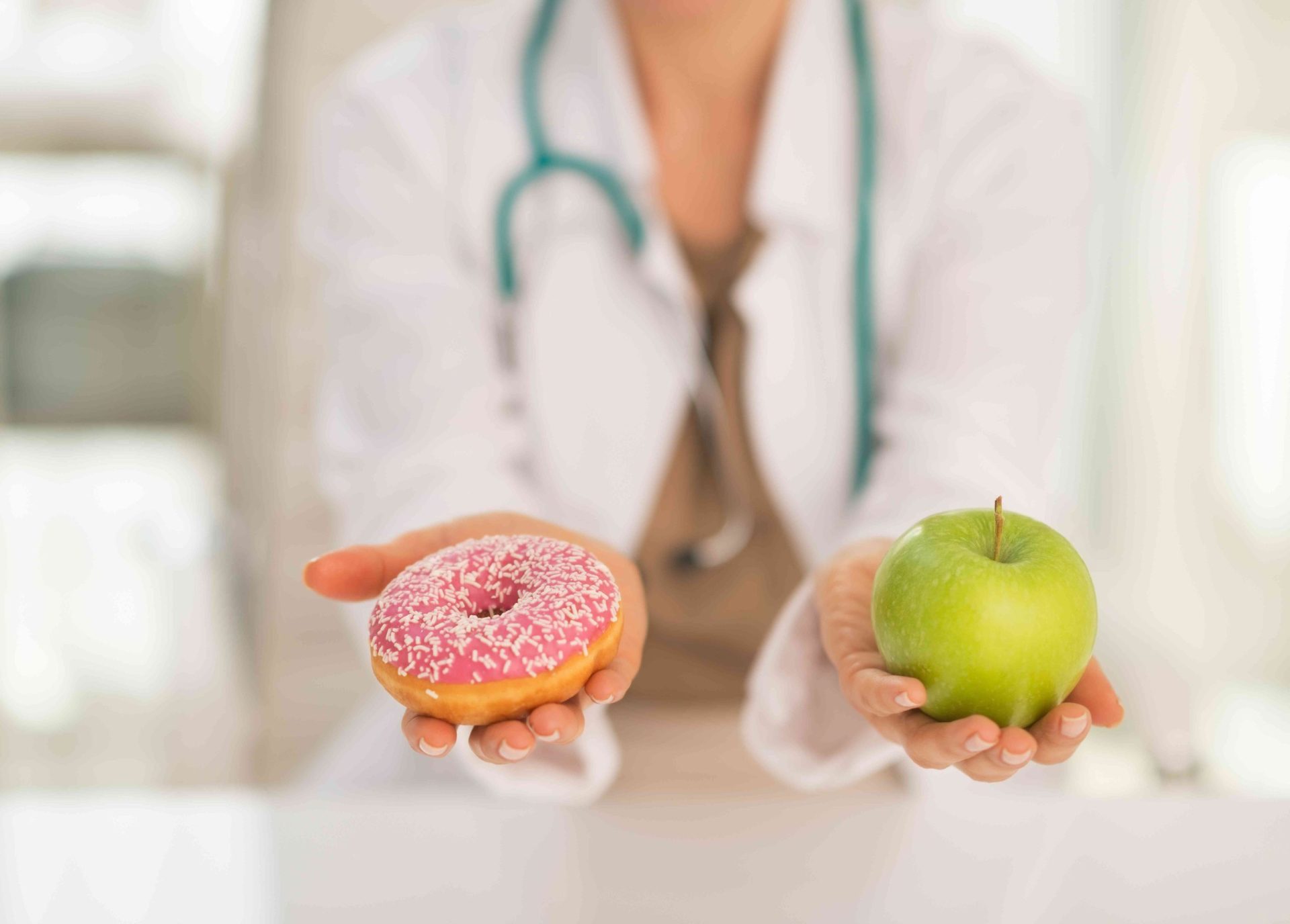 生理前 生理中に食欲が止まらないのはなぜ 暴食してしまう理由と対策を紹介 ラク痩せラボ